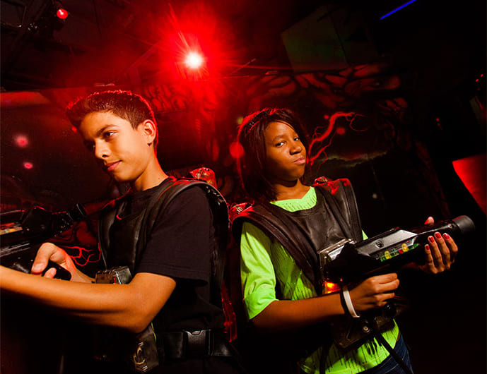 Nat sted Fahrenheit regnskyl Private Laser Tag Parties - New Jersey | The Jumping Jungle